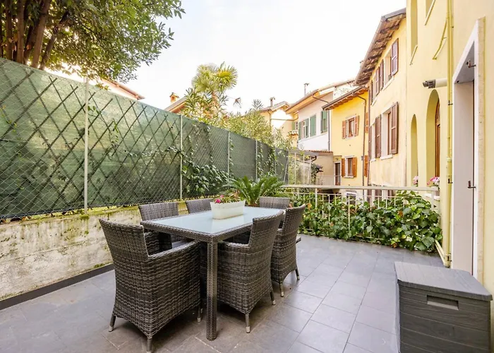 Dolce Riva Downtown Apartment